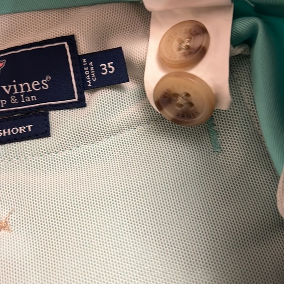 Vineyard vines men’s shorts - Picture 5 of 5